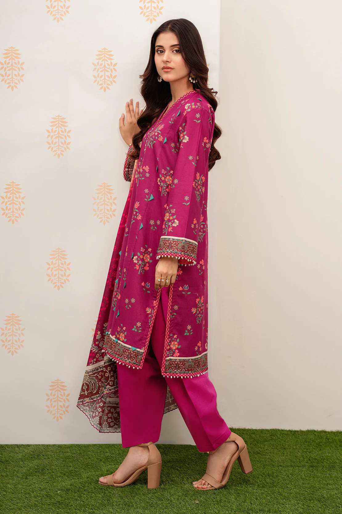 Printed - 2 Pc Lawn Suit - Image 4