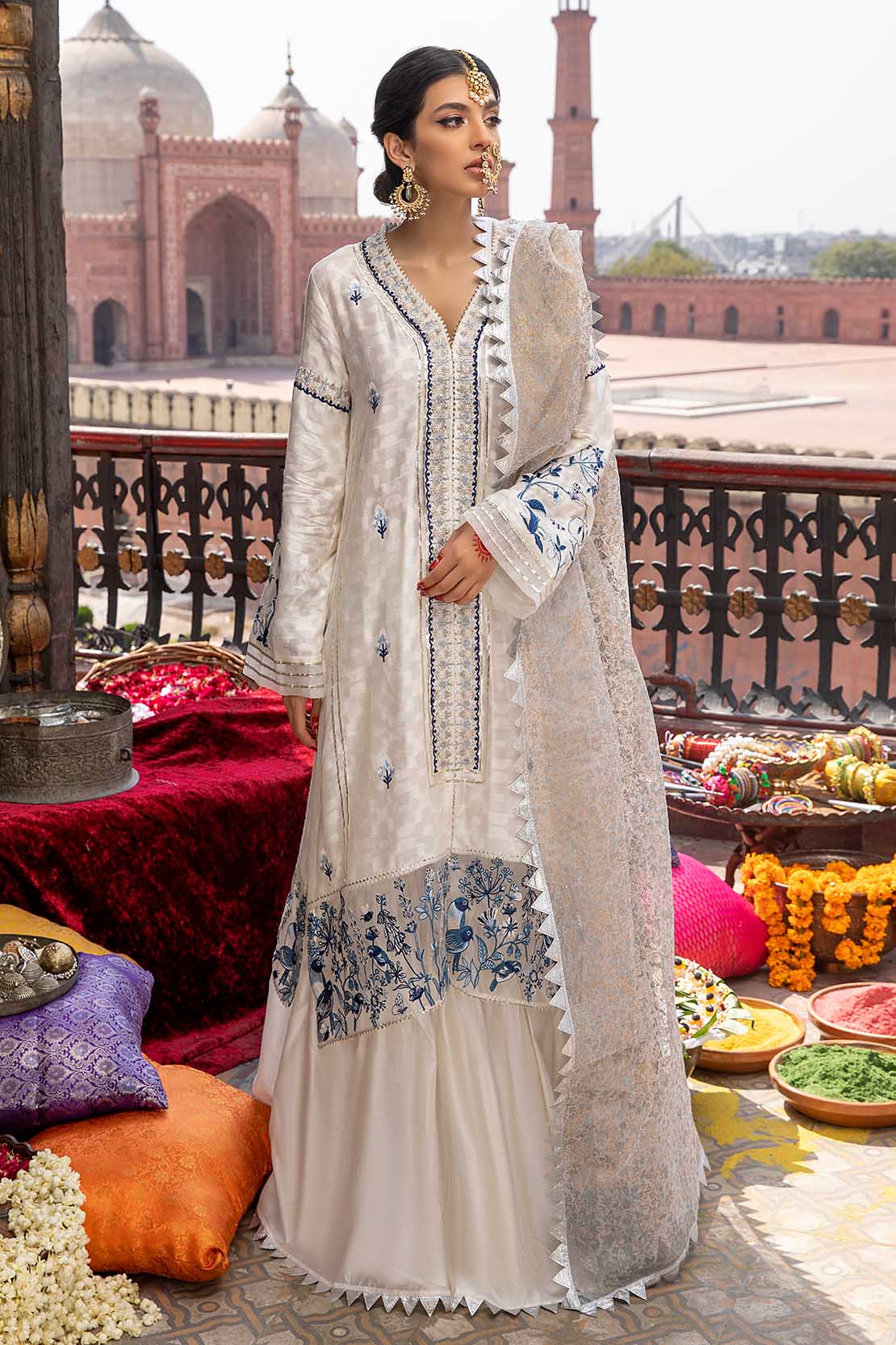 D552 - White - Image 4