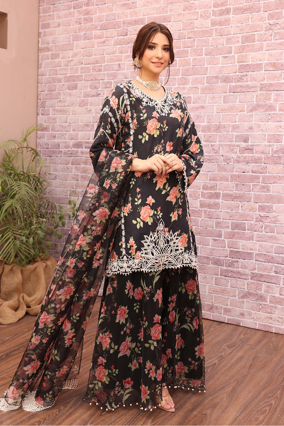 D554 - Black - Image 3