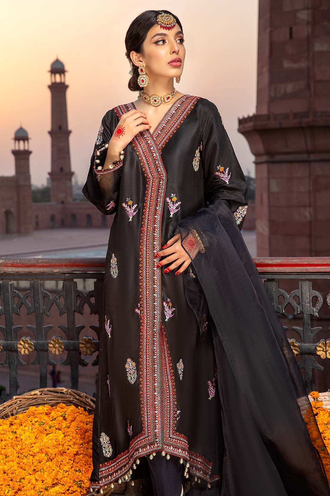 D556 - Black - Image 2