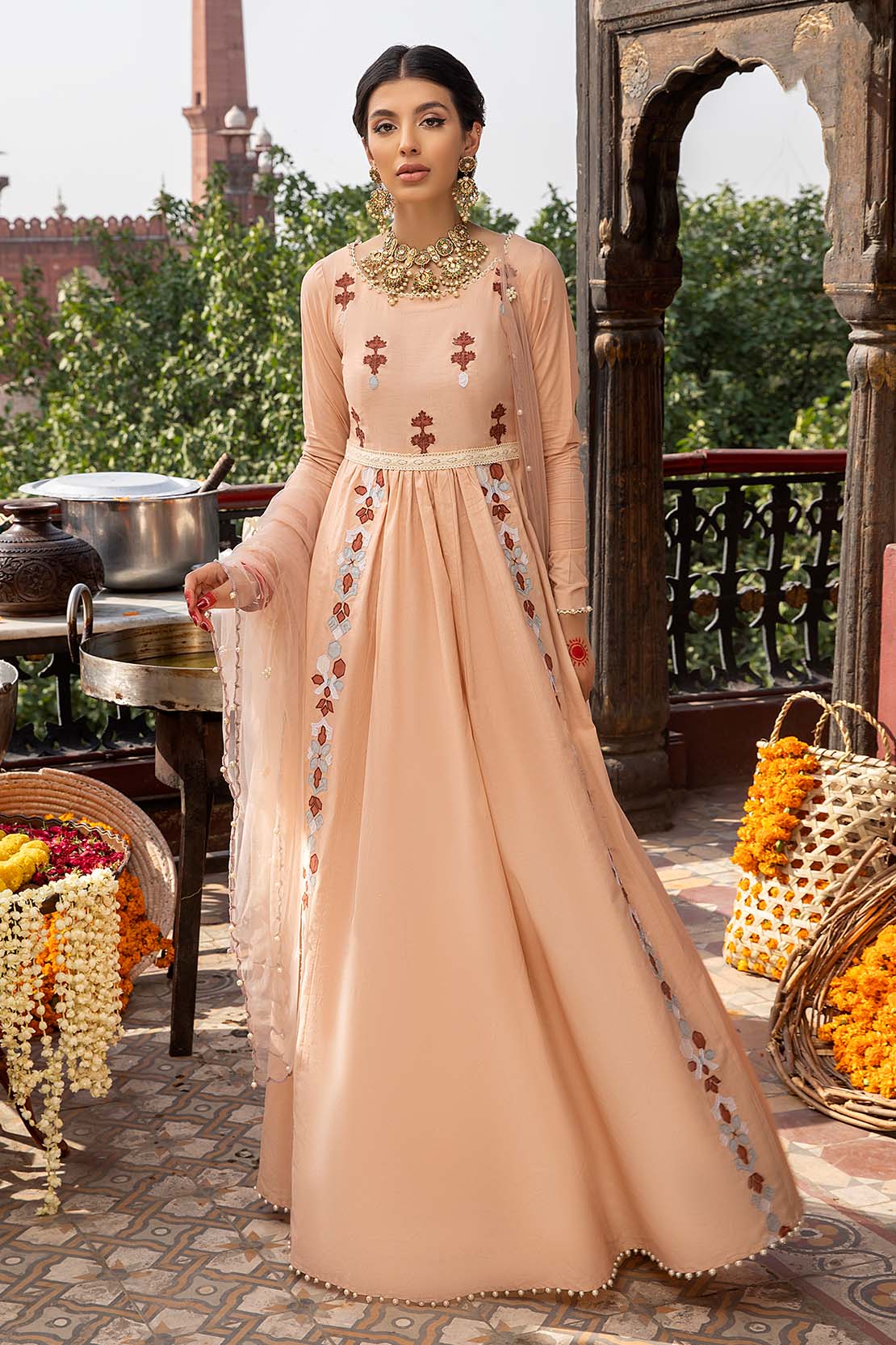 D563 - Beige - Image 3