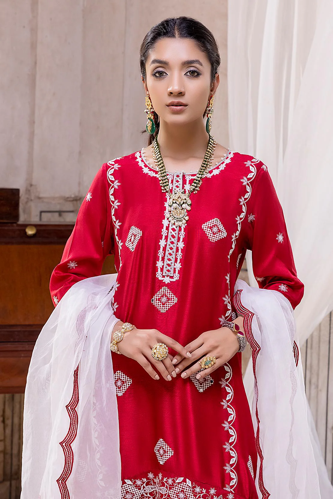 D572 - Image 6