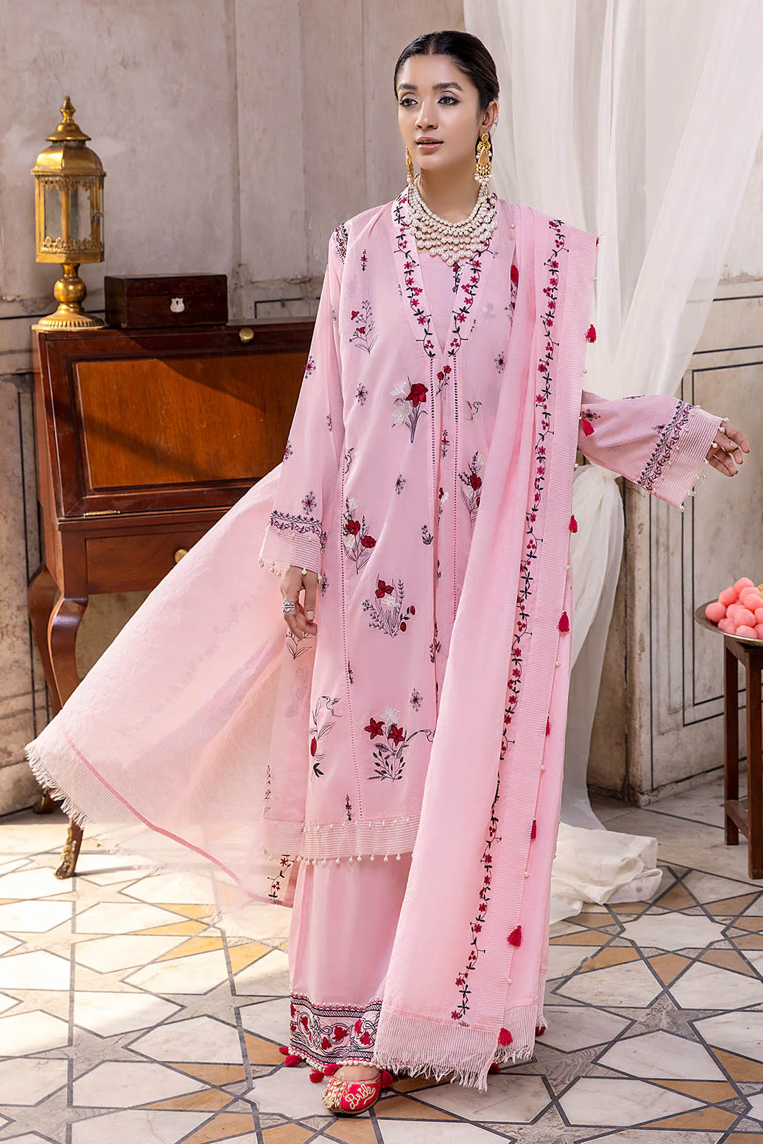 D573 - Image 6