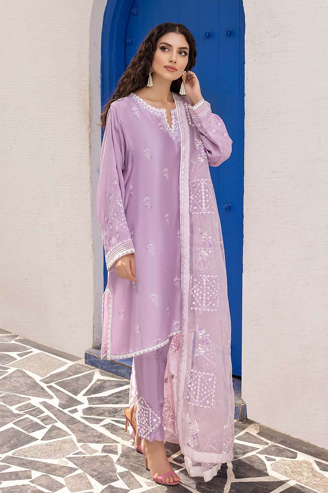 Embroidered Raw Silk Suit - Image 4