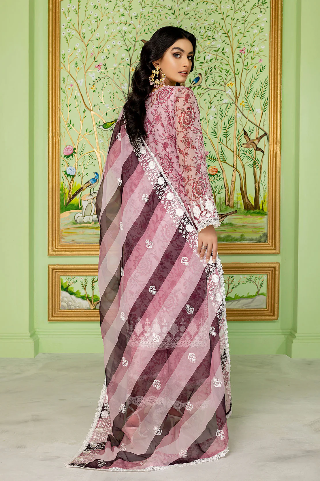 D646 - Image 2