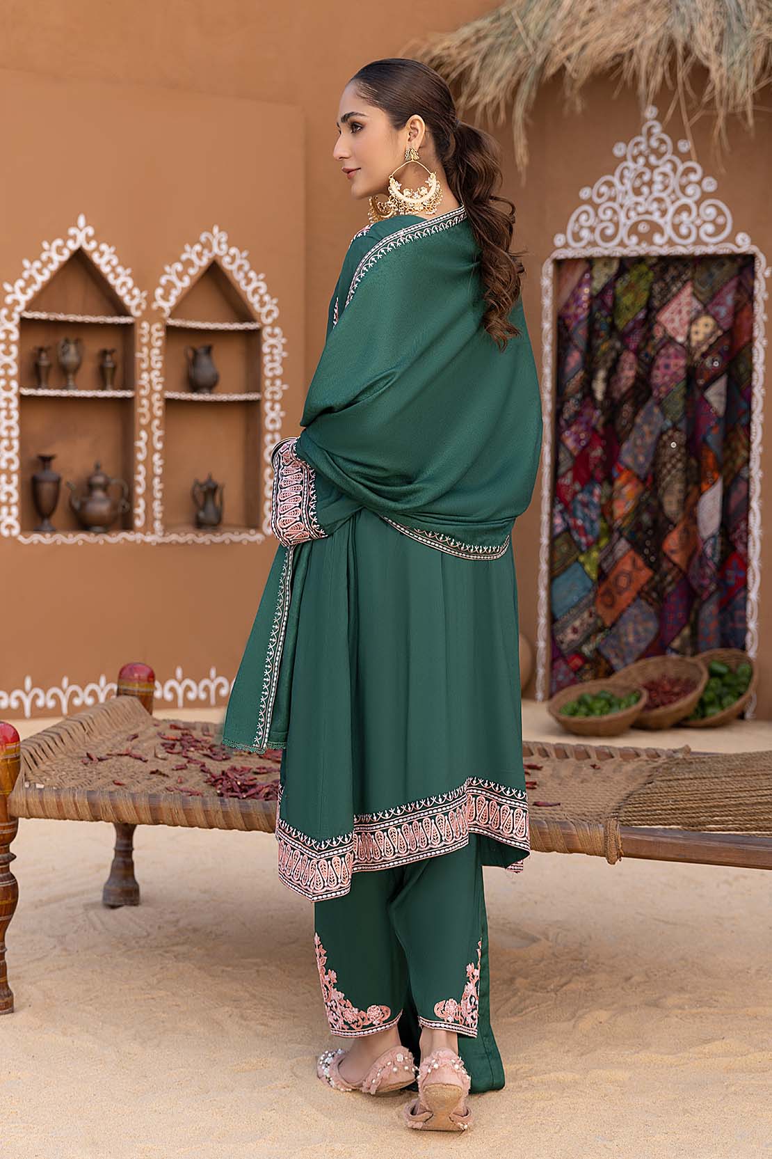 D673 - Image 2