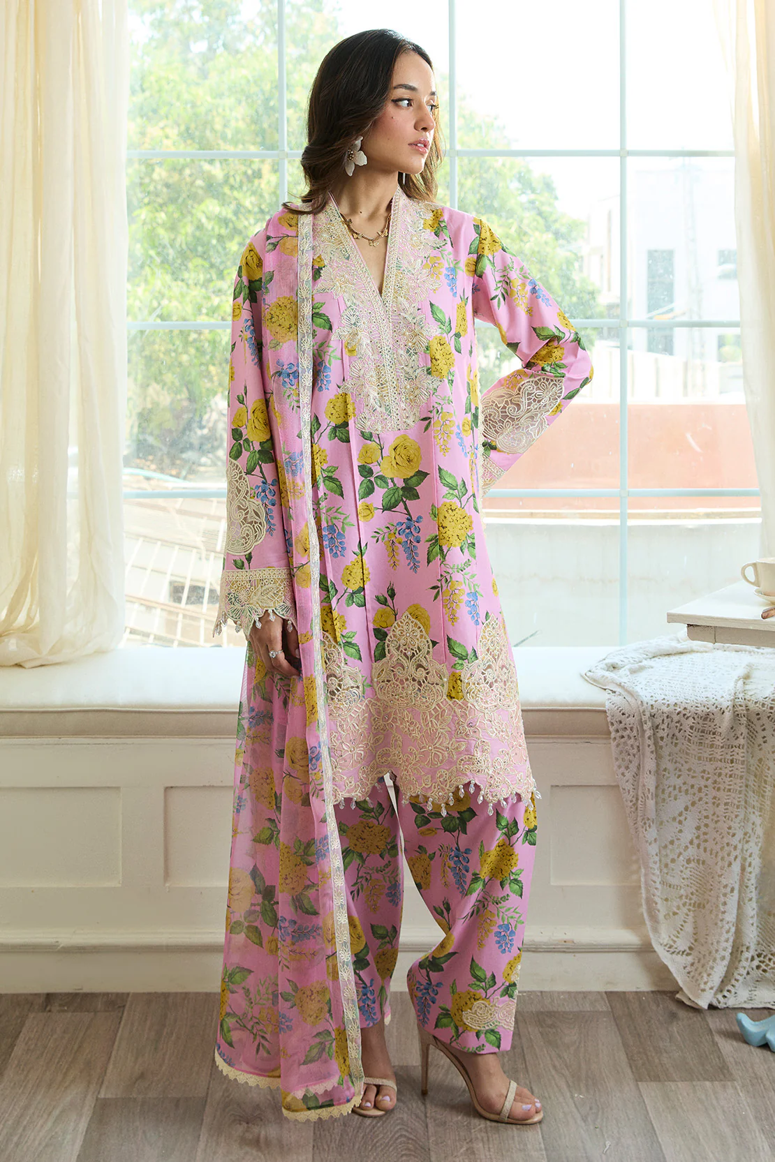 BLUSH BLOOM – 3PC LAWN & CHIFFON LUXURY PRET - Image 3