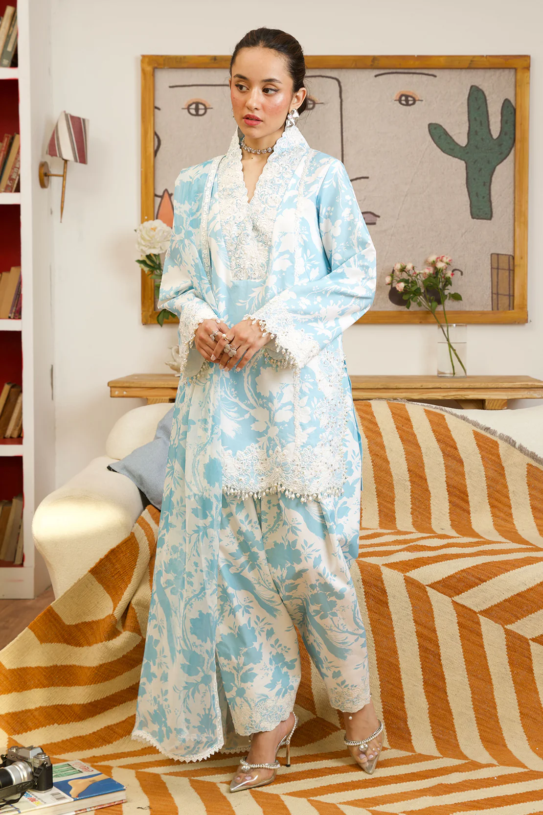 AAYINA– 3PC LAWN & CHIFFON LUXURY PRET - Image 5