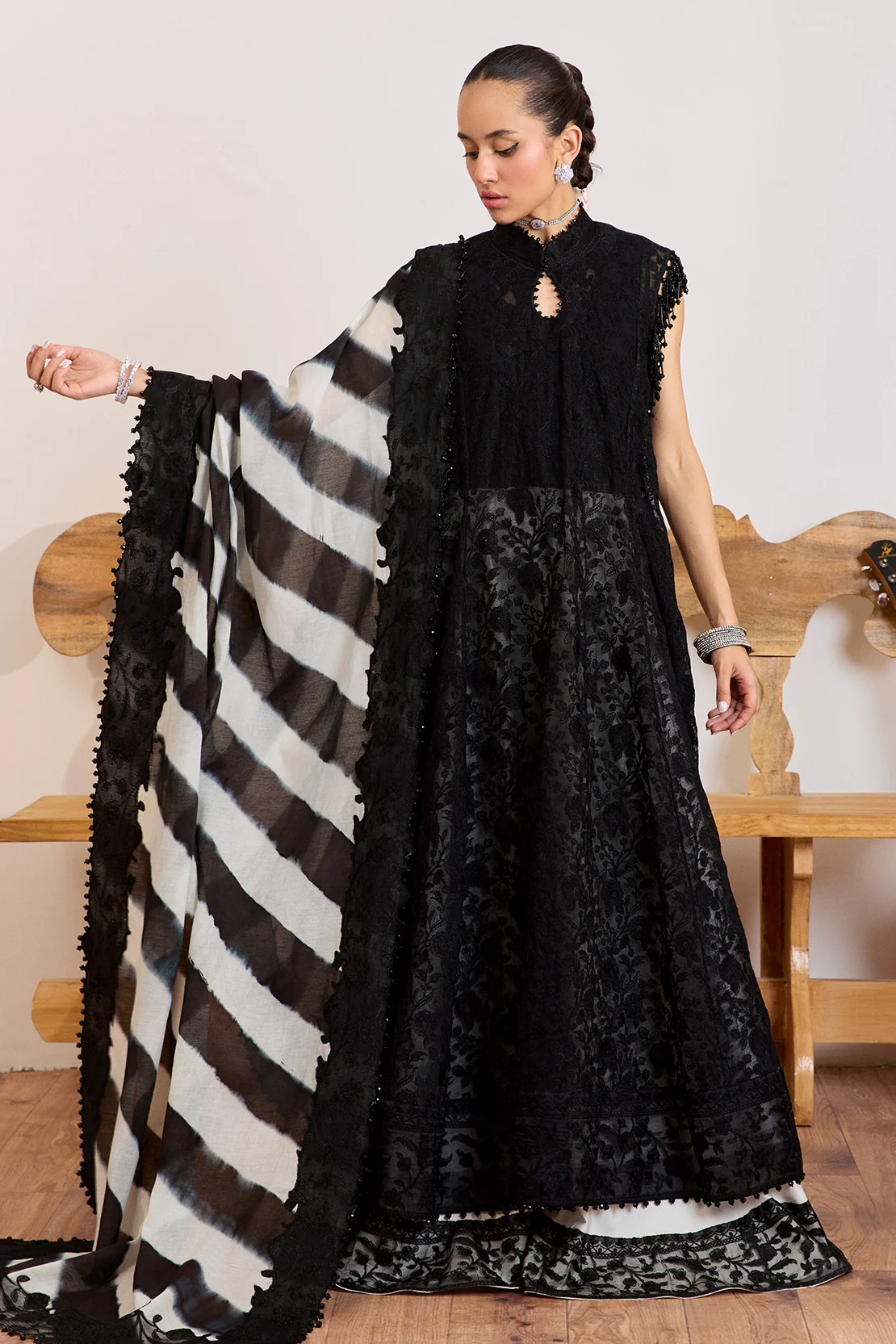 SAYA– 3PC COTTON NET, PAPER COTTON & LAWN LUXURY PRET - Image 4