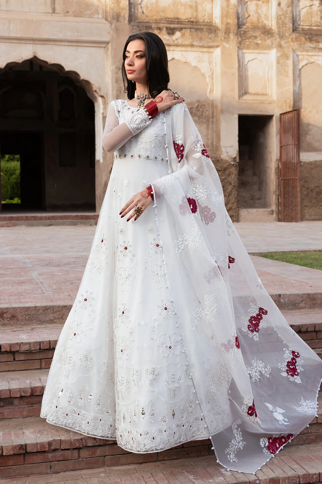 BAHAAR – 2PC NET & ORGANZA WEDDING FESTIVE PRET - Image 4