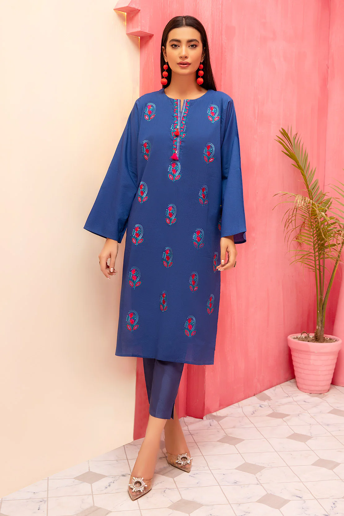 Solid Embroidered Shirt - Image 4
