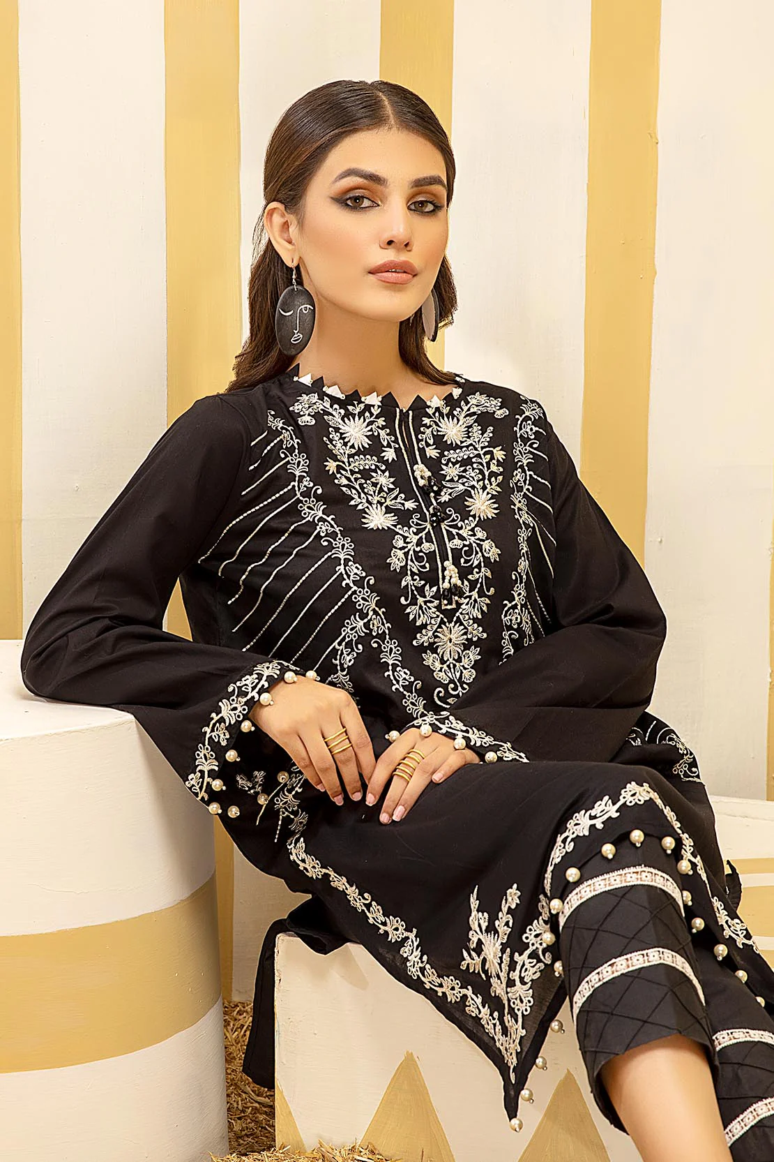 Solid Embroidered Shirt - Image 6