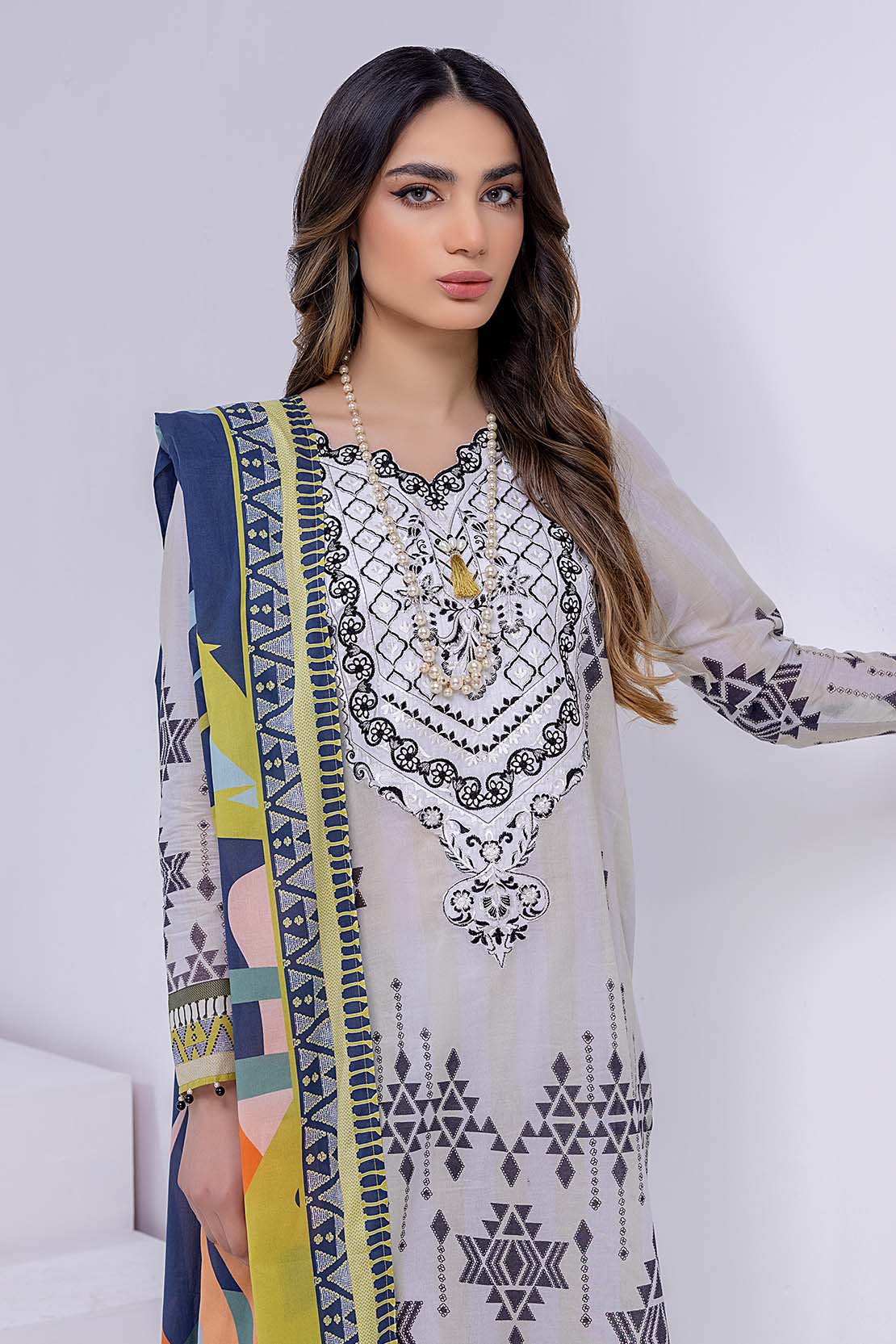 Shirt Trouser Dupatta - Image 6