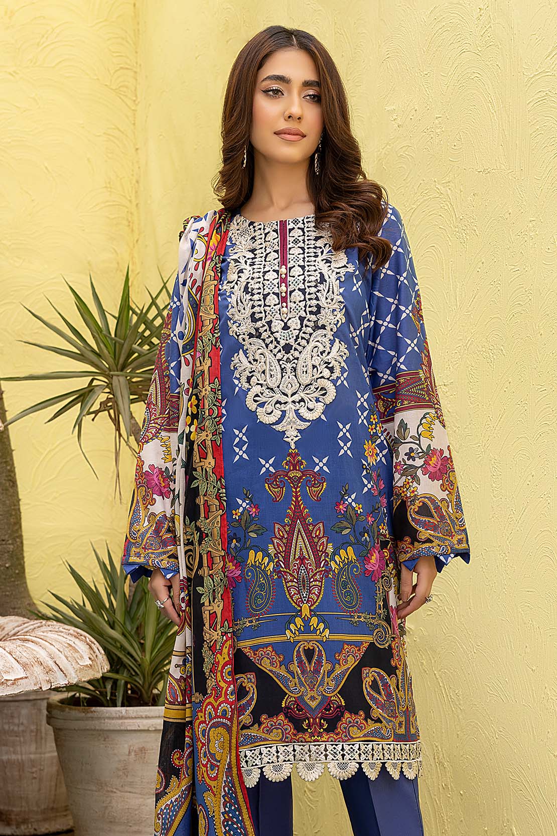 Shirt Trouser Dupatta - Image 4