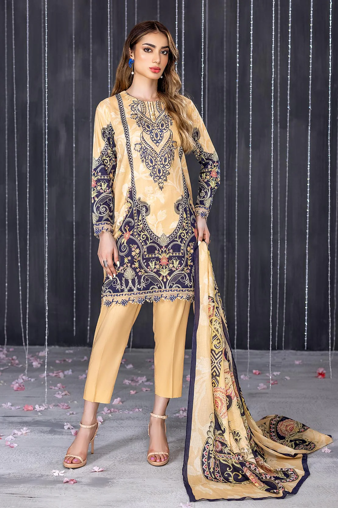 Shirt Trouser Dupatta - Image 3