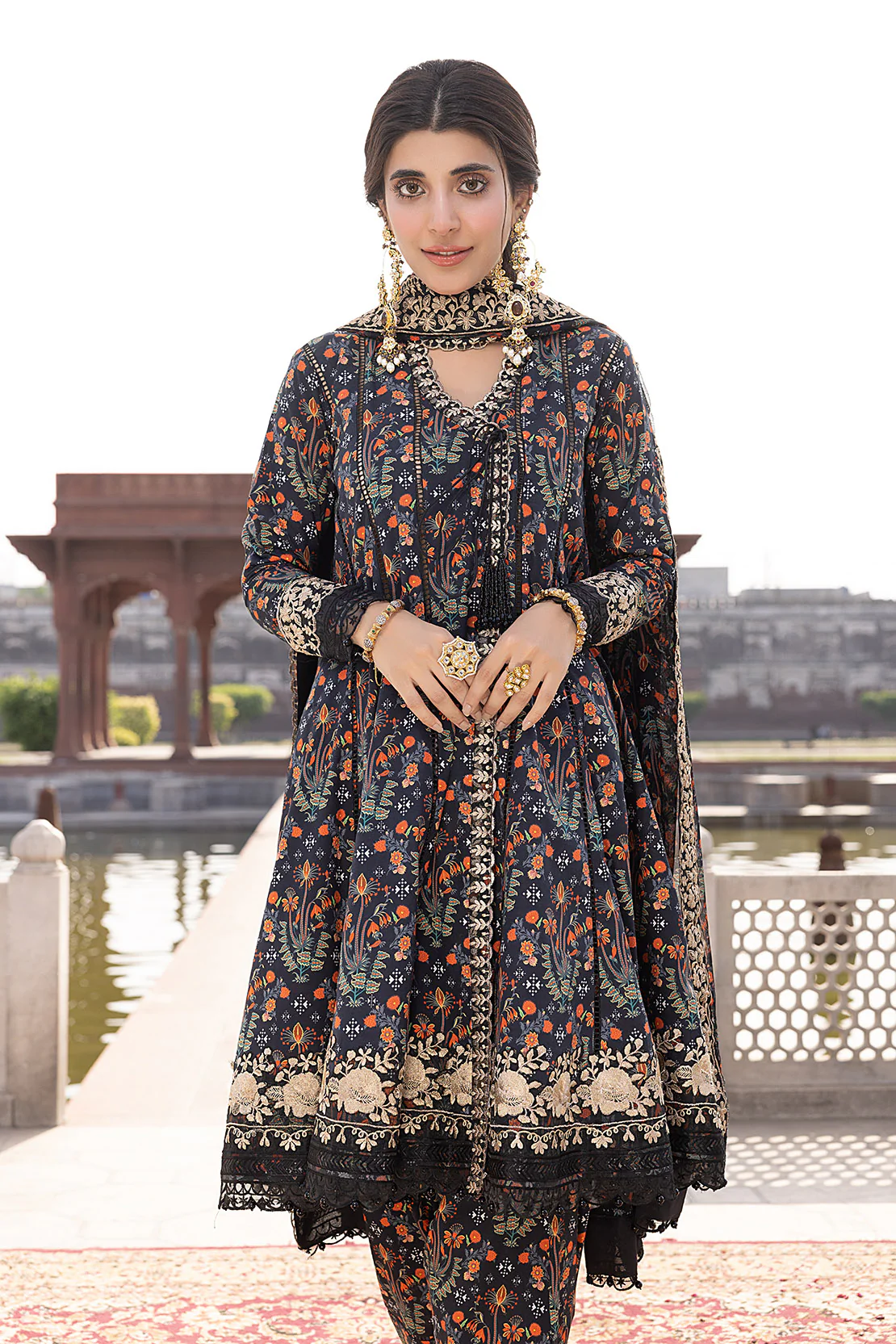 Premium Suit - Image 5