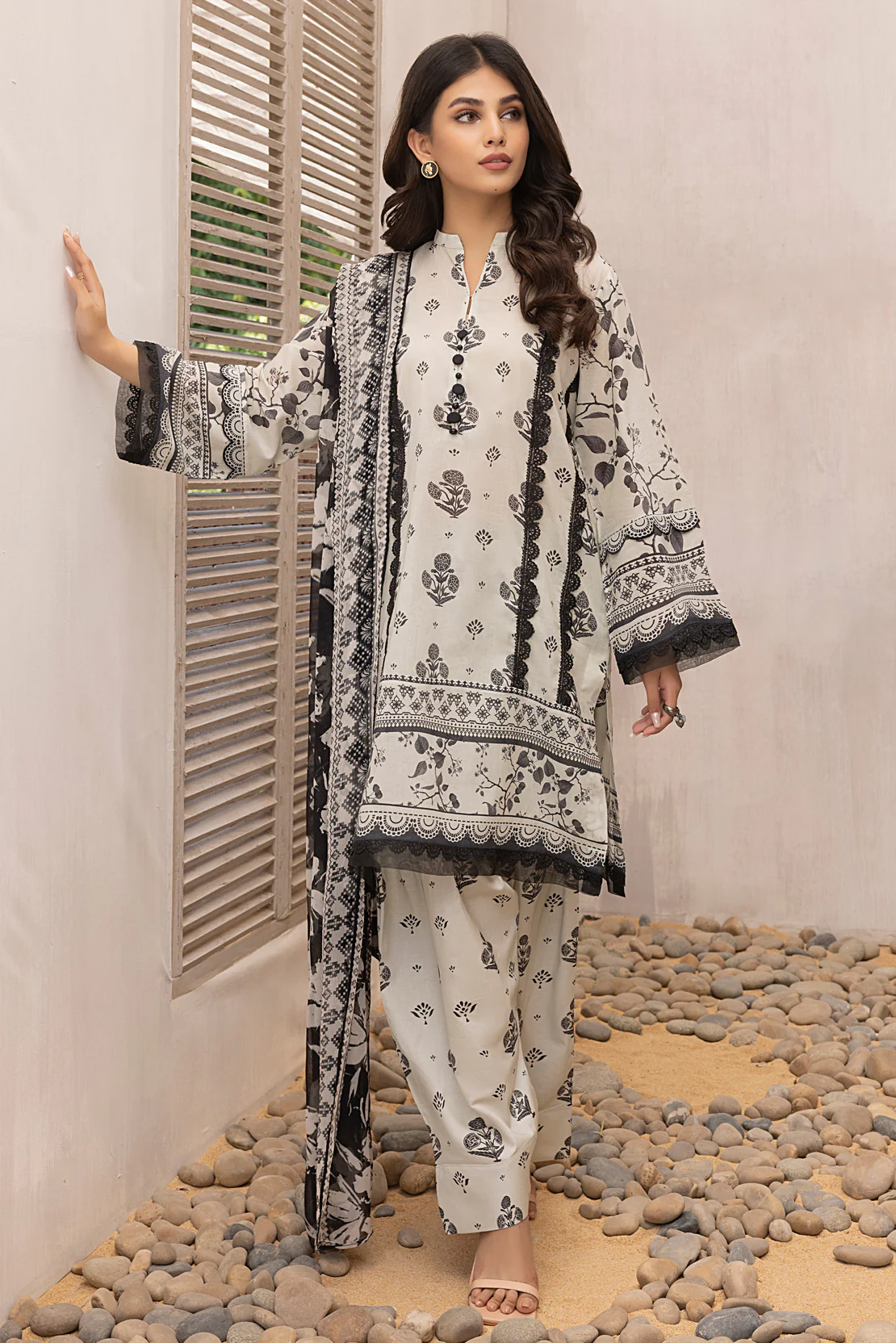 Shirt Trouser Dupatta - Image 4