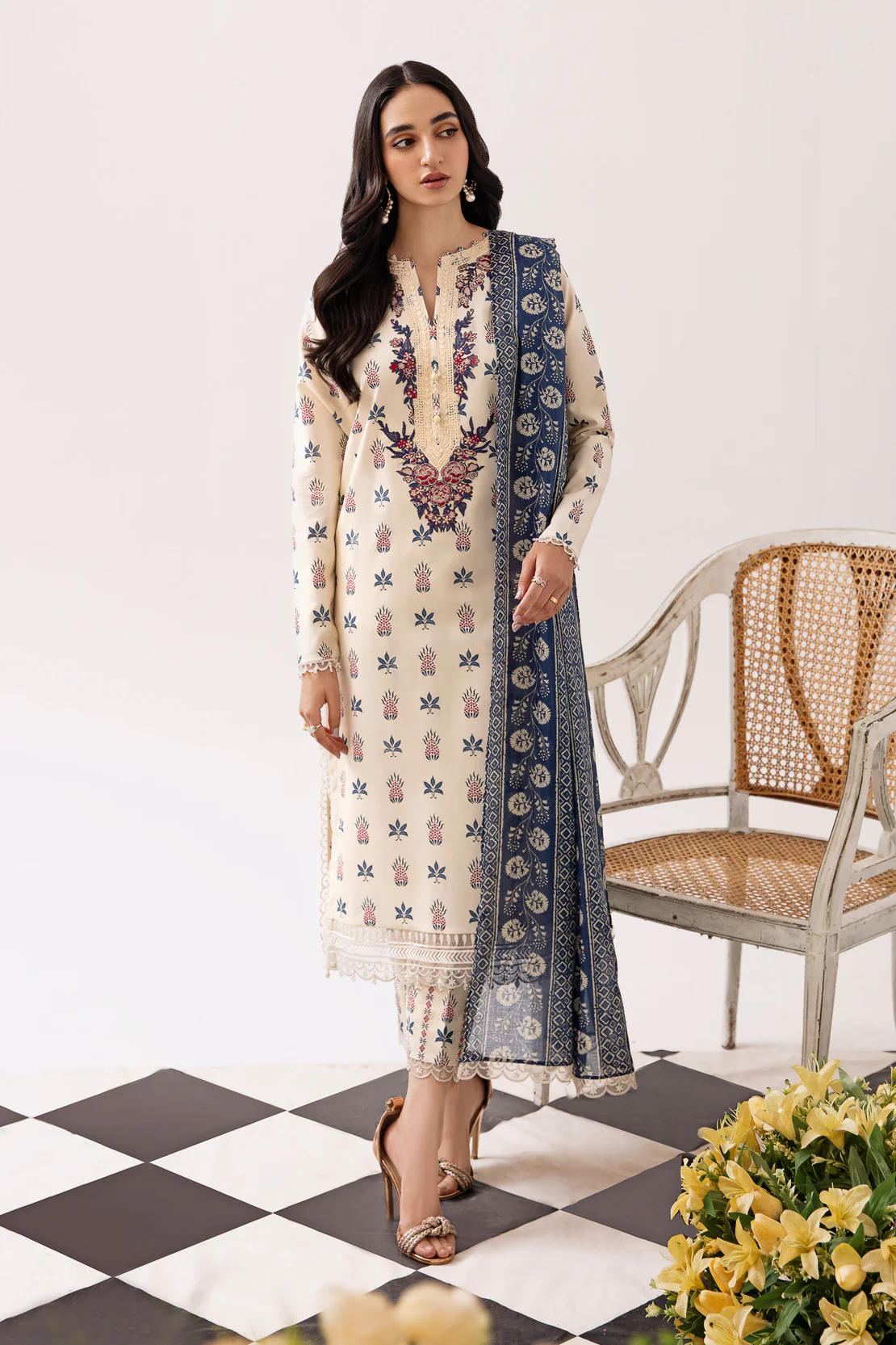 Shirt Trouser Dupatta - Image 3