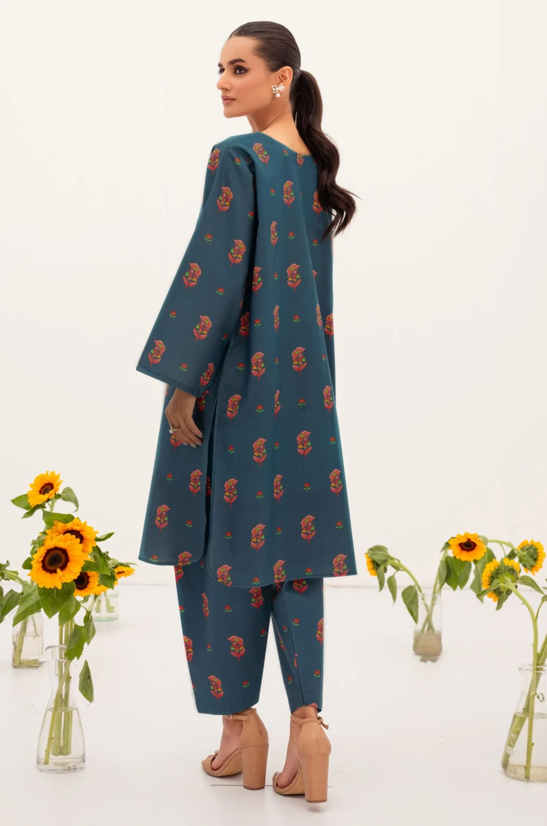 Printed - 2 Pc Lawn Suit (Stitched) - Image 2