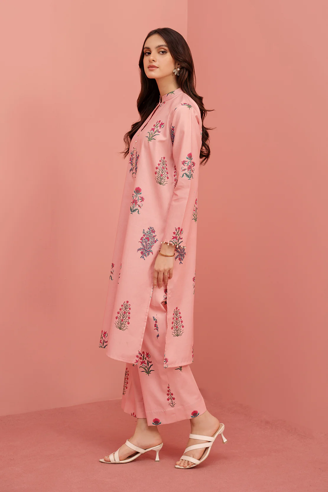 Printed - 2 Pc Lawn Suit (Stitched) - Image 4