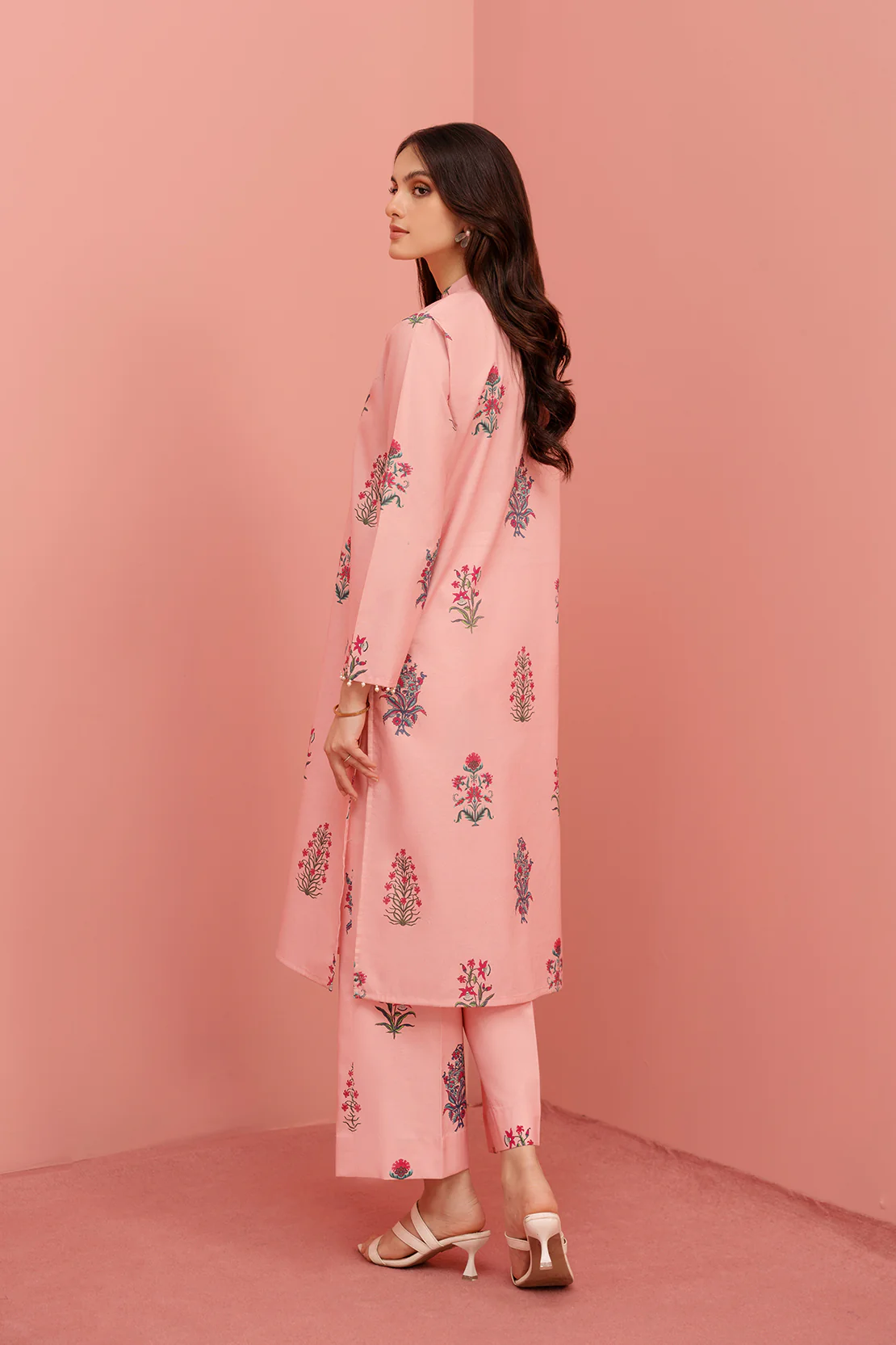 Printed - 2 Pc Lawn Suit (Stitched) - Image 5