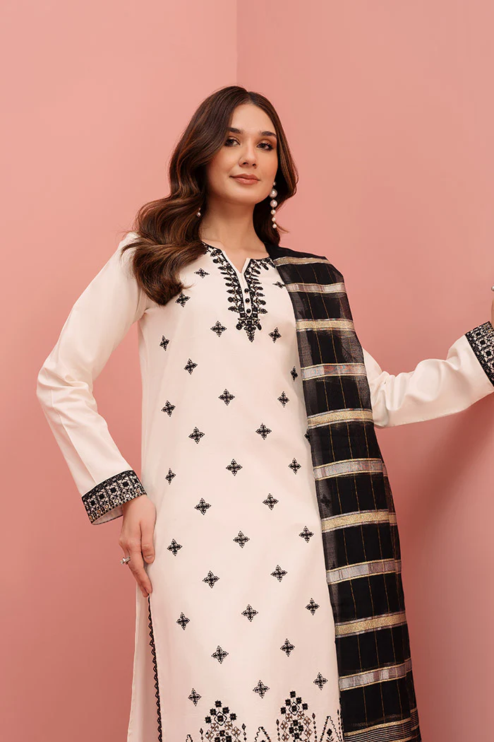 Dyed - 3 Pc Lawn Suit (Stitched) - Image 5