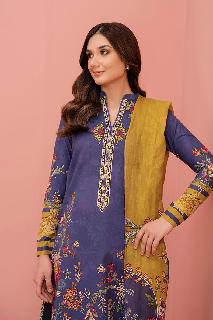 Printed - 3 Pc Lawn Suit (Stitched) - Image 4