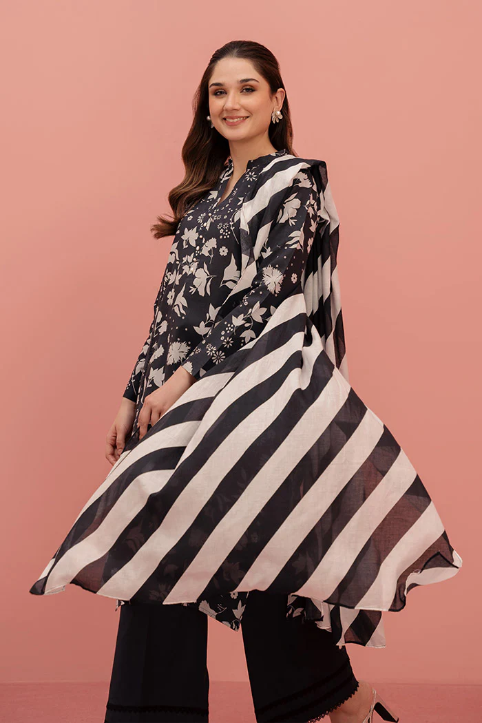 Printed - 3 Pc Lawn Suit (Stitched) - Image 6
