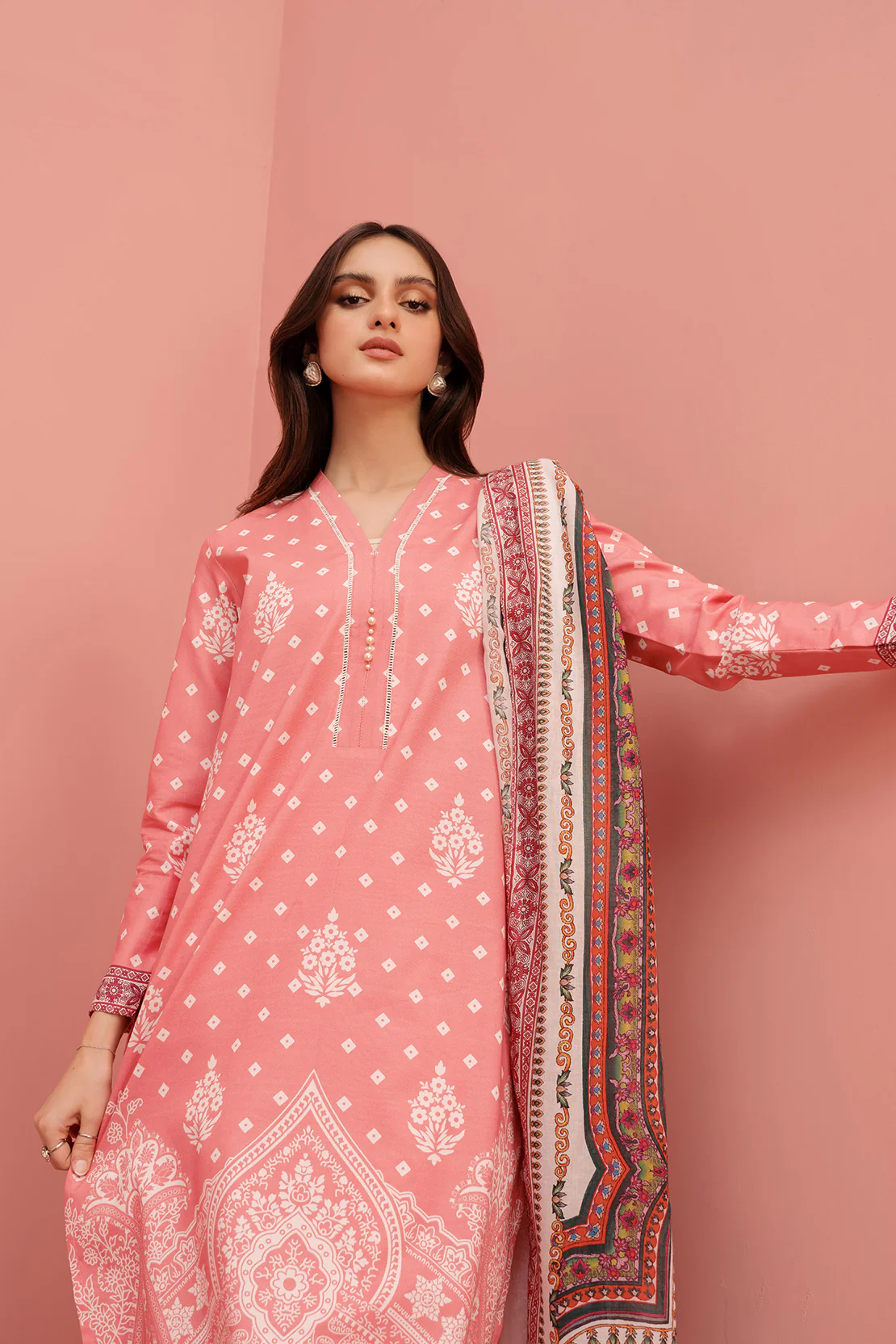 Printed - 3 Pc Lawn Suit (Stitched) - Image 5