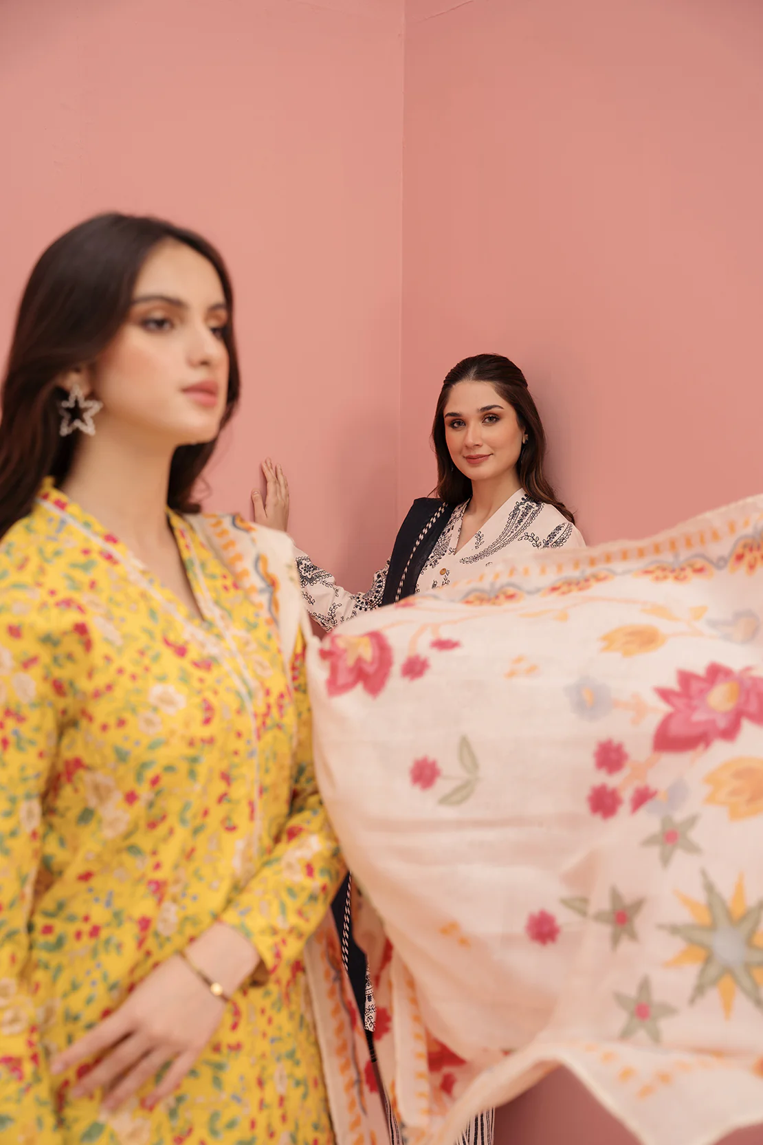 Printed - 3 Pc Lawn Suit (Stitched) - Image 5