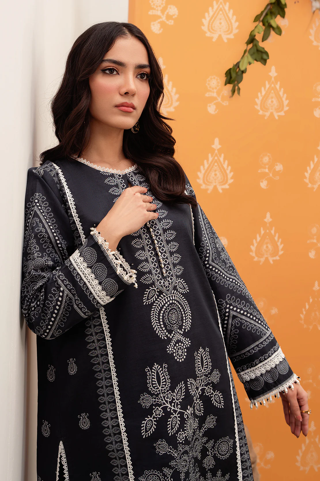 Printed - 2 Pc Lawn Suit - Image 2