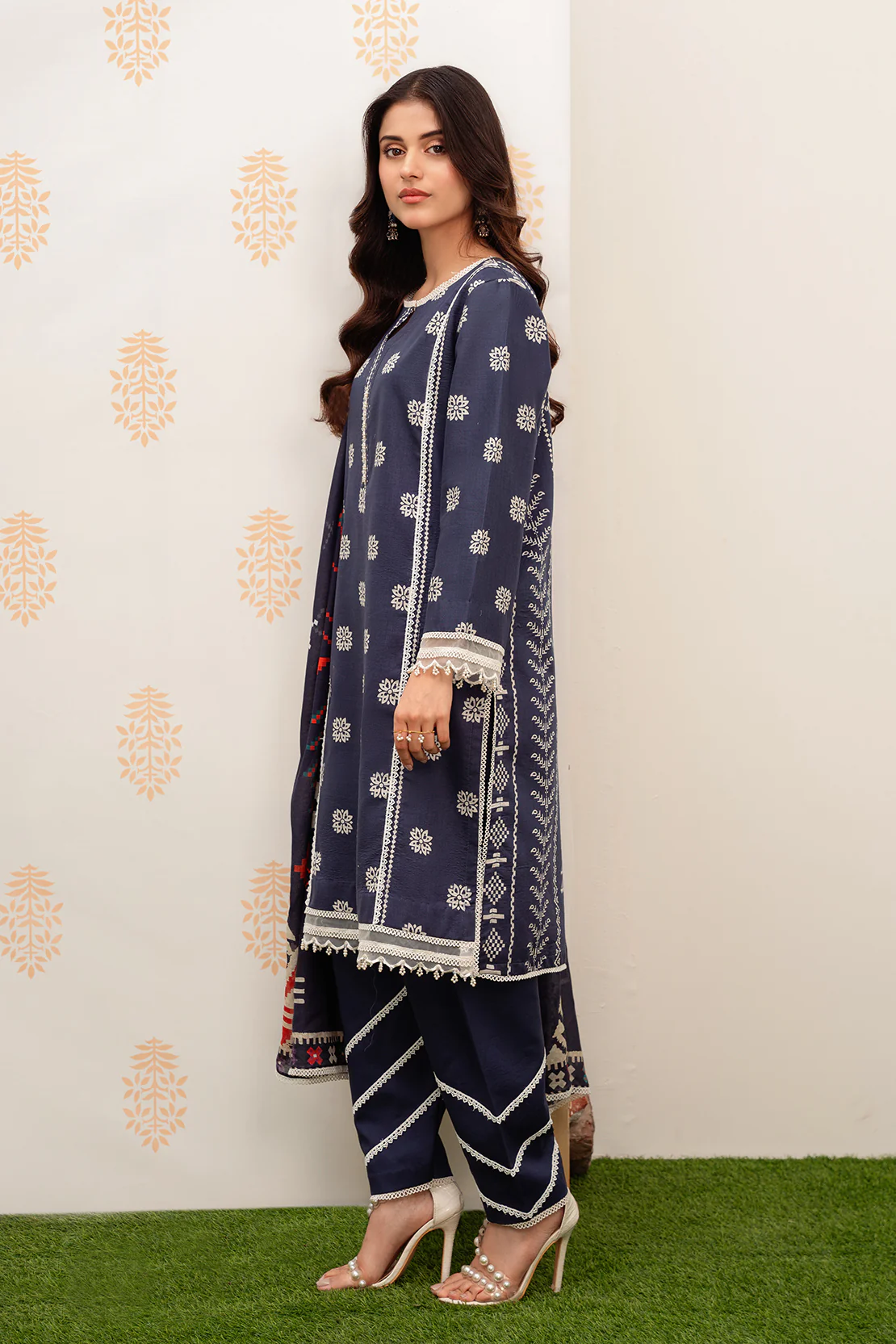 Printed - 2 Pc Lawn Suit - Image 4