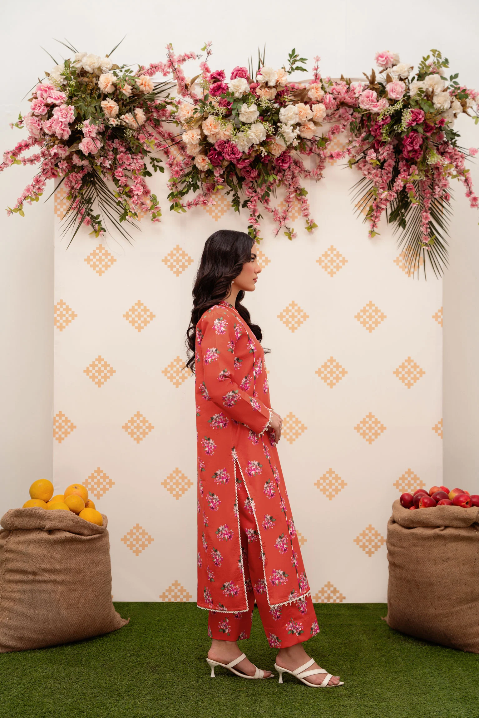 Printed - 2 Pc Lawn Suit - Image 3