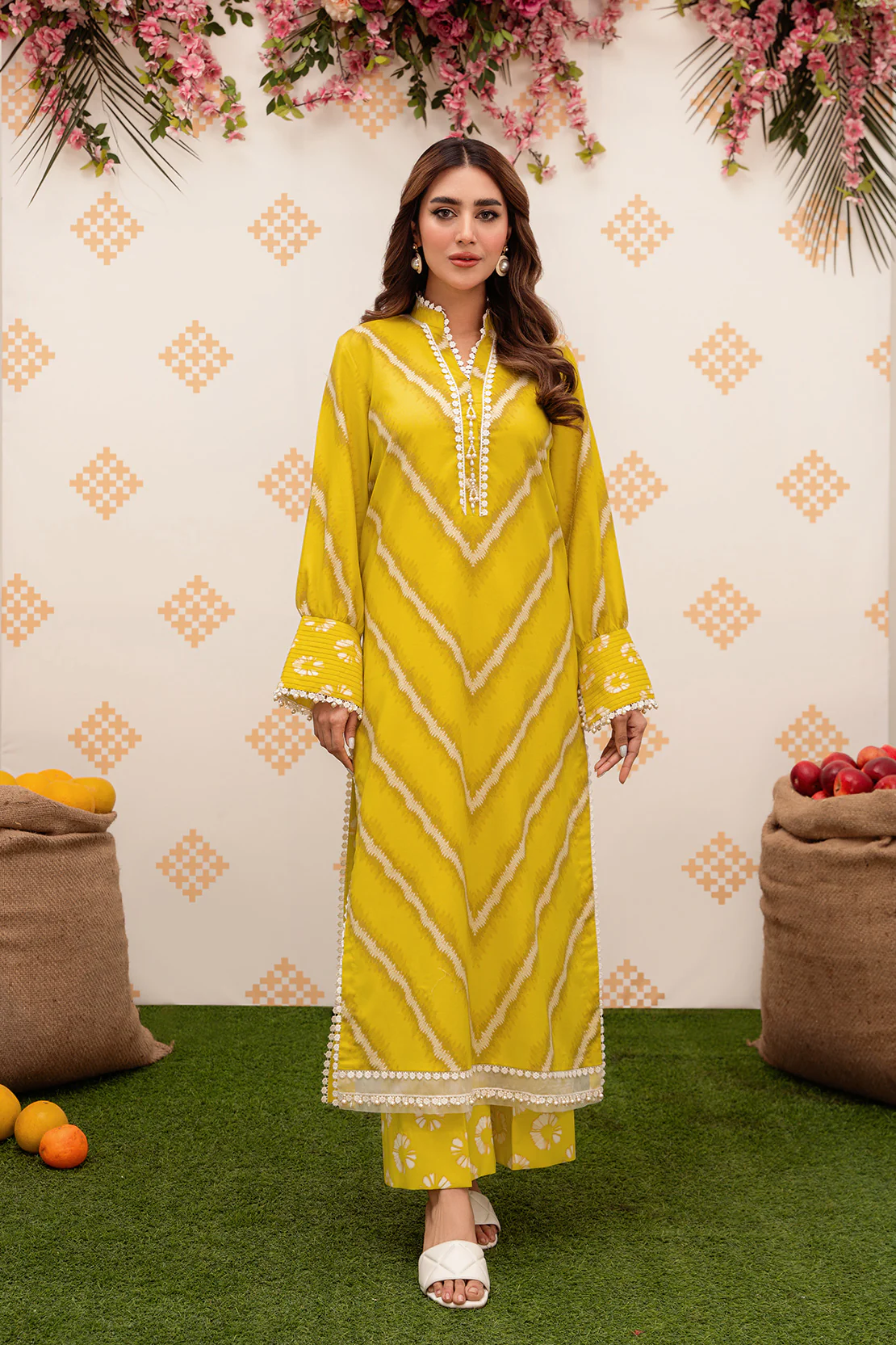 Printed - 2 Pc Lawn Suit - Image 3