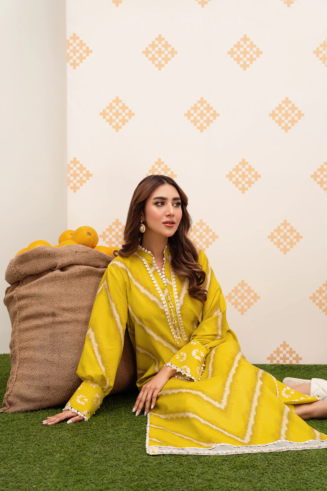 Printed - 2 Pc Lawn Suit - Image 8