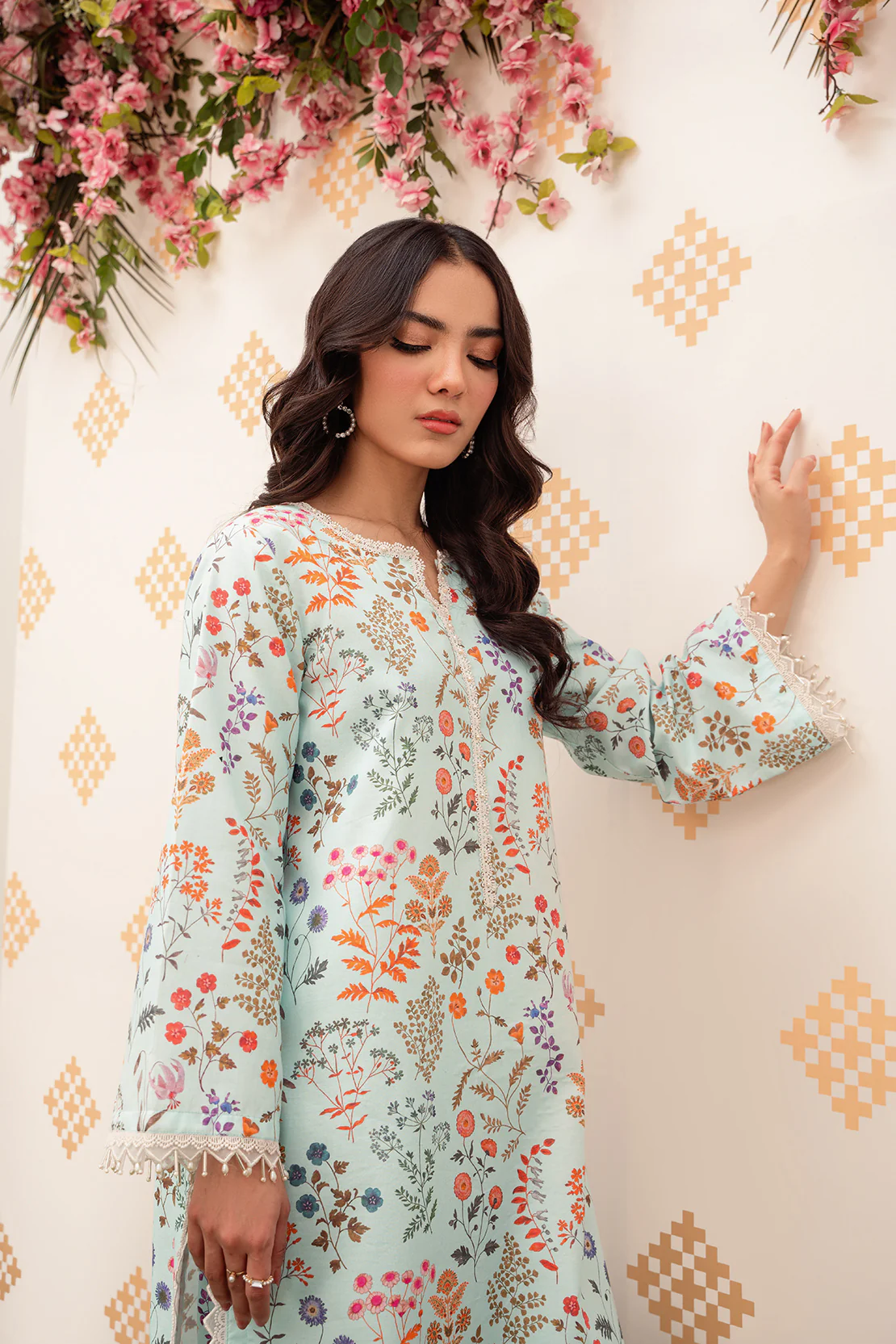 Printed - 2 Pc Lawn Suit - Image 2