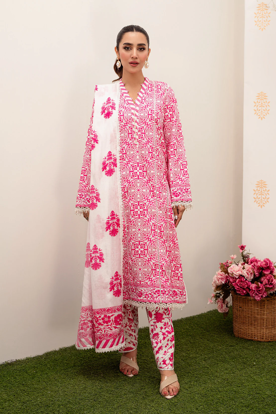 Printed - 3 Pc Lawn Suit - Image 3