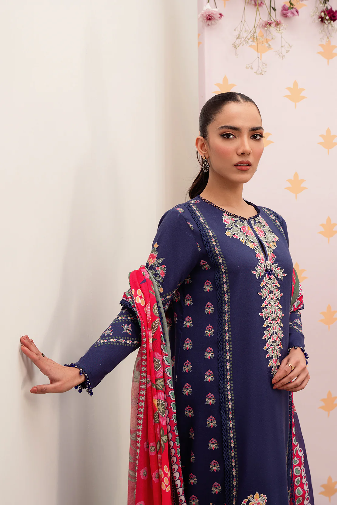 Printed - 3 Pc Lawn Suit - Image 7