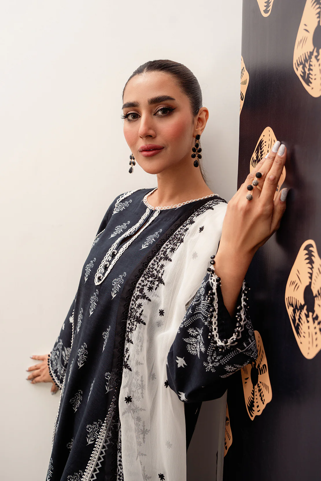Printed - 3 Pc Lawn Suit - Image 3