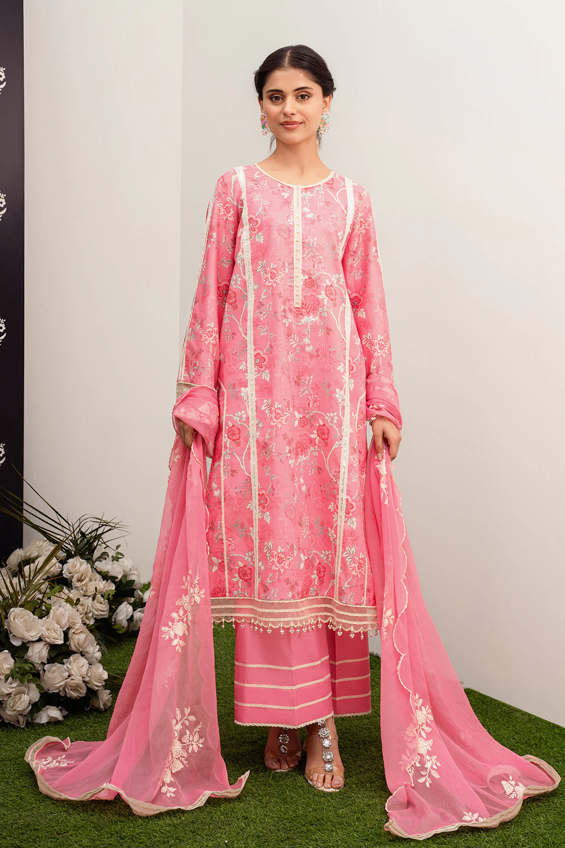 Printed - 3 Pc Lawn Suit - Image 3