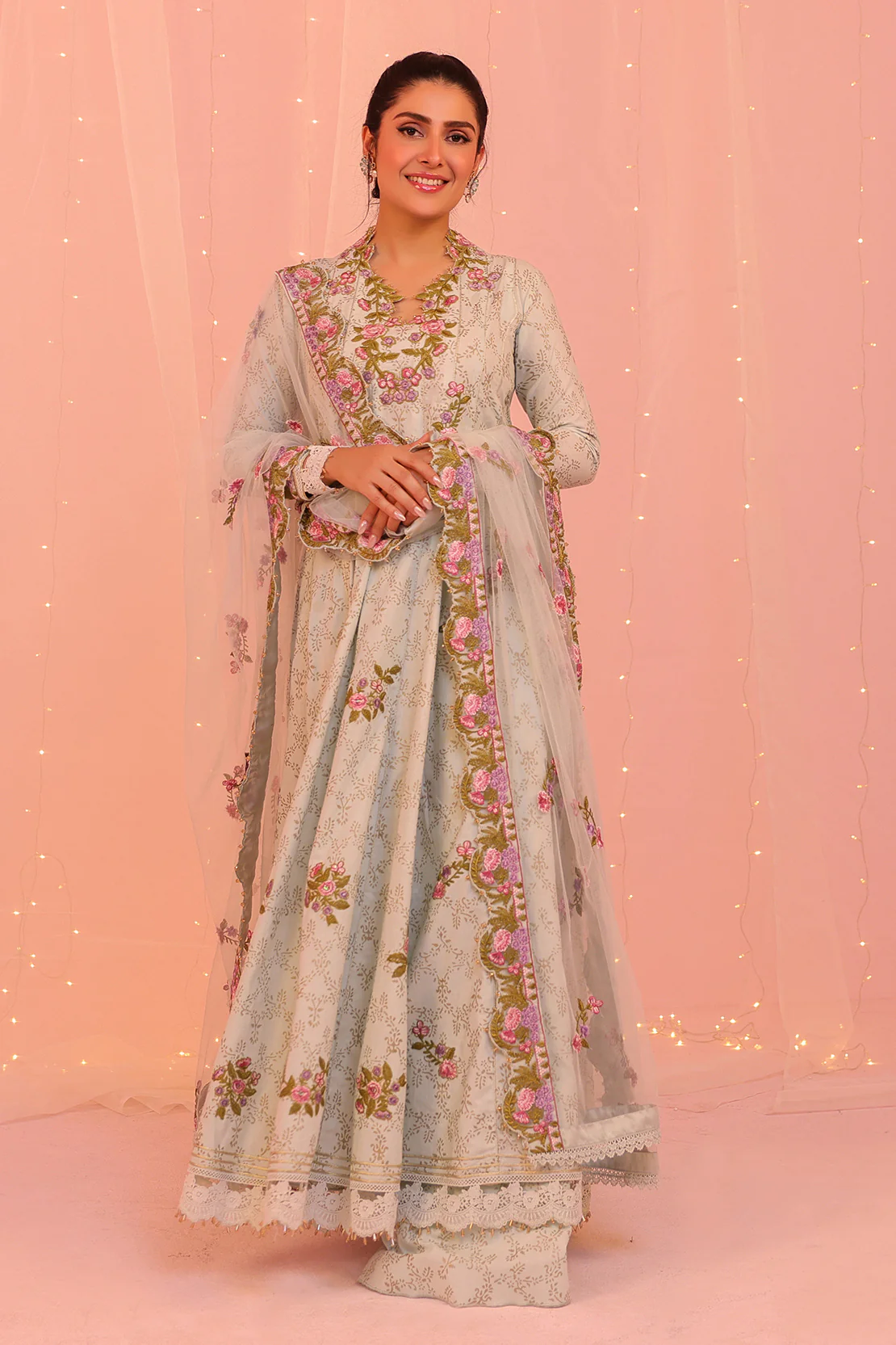 Premium - 3 Pc Lawn Suit - Image 7