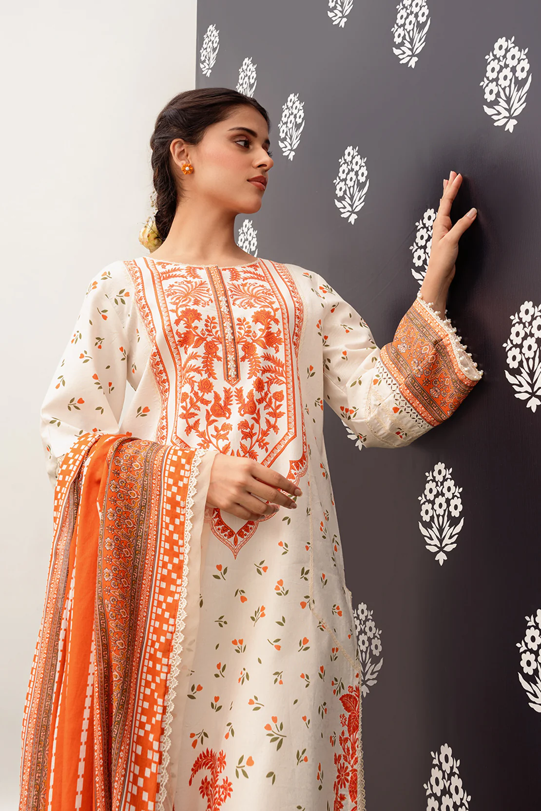 Printed - 2 Pc Lawn Suit - Image 7