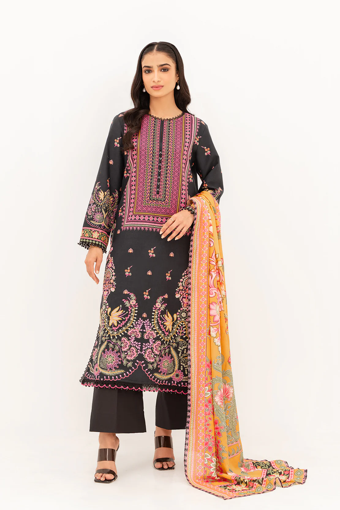 Printed - 3 Pc Lawn Suit - Image 2