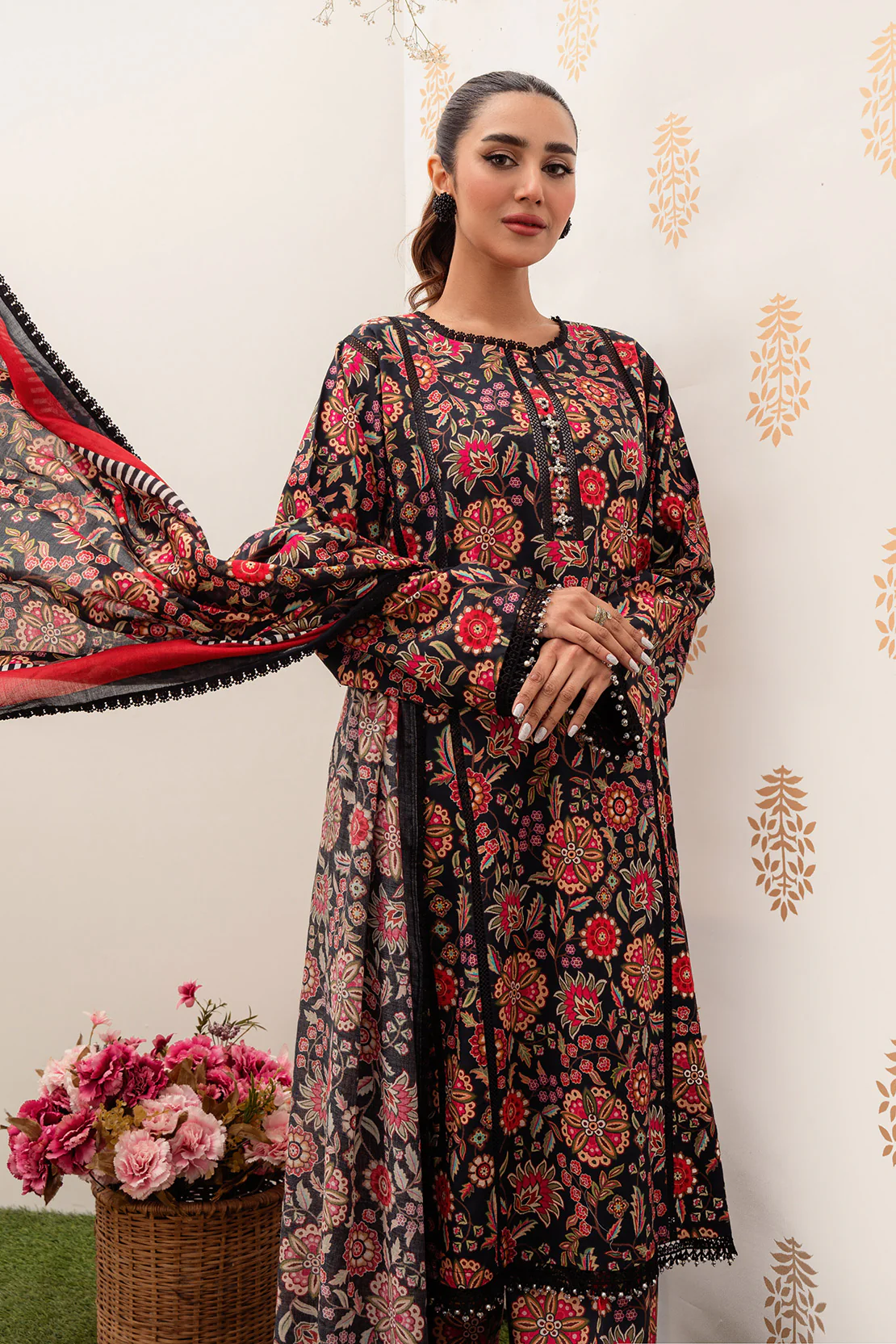 Printed - 3 Pc Lawn Suit - Image 2