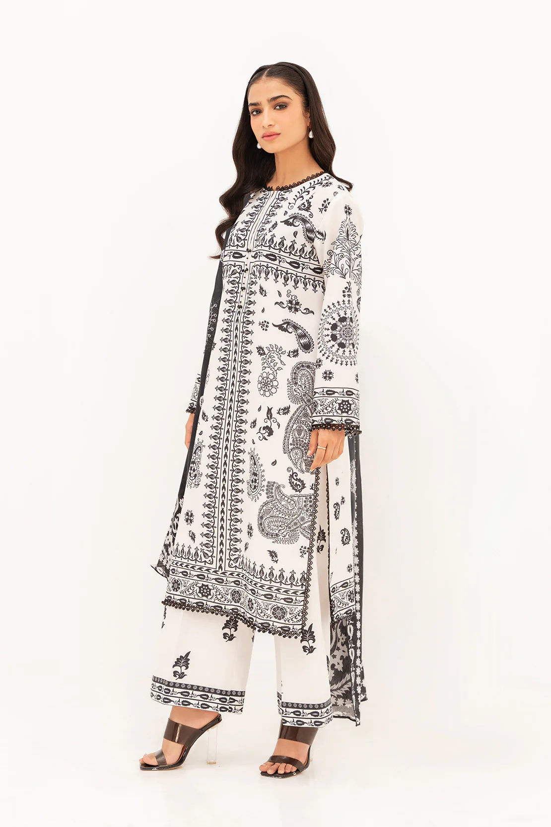 Printed - 3 Pc Lawn Suit - Image 3