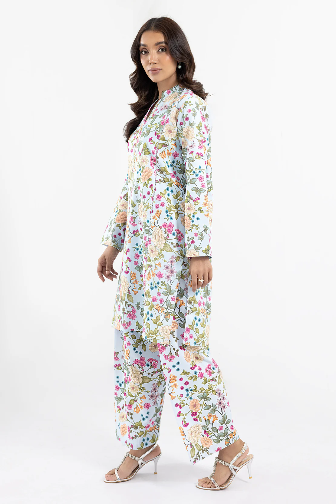 Printed - 2 Pc Lawn Suit (Stitched) - Image 3