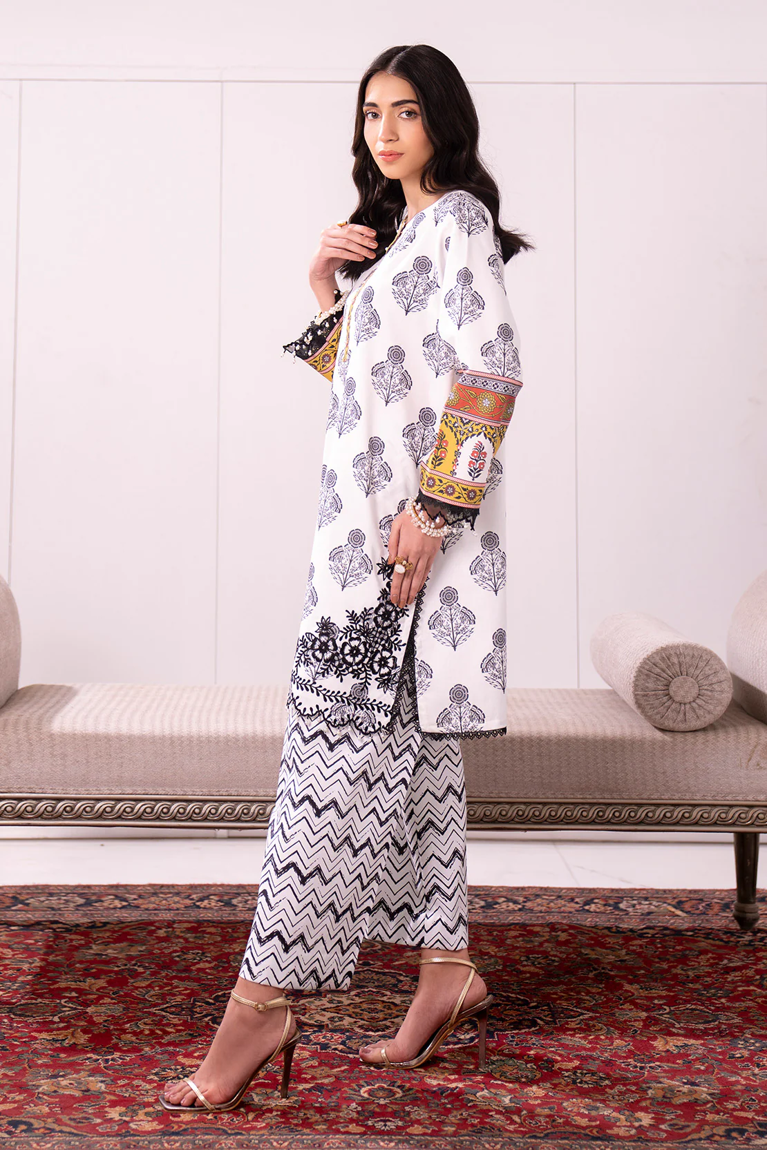 Embroidered - 2 Pc Lawn Suit - Image 5