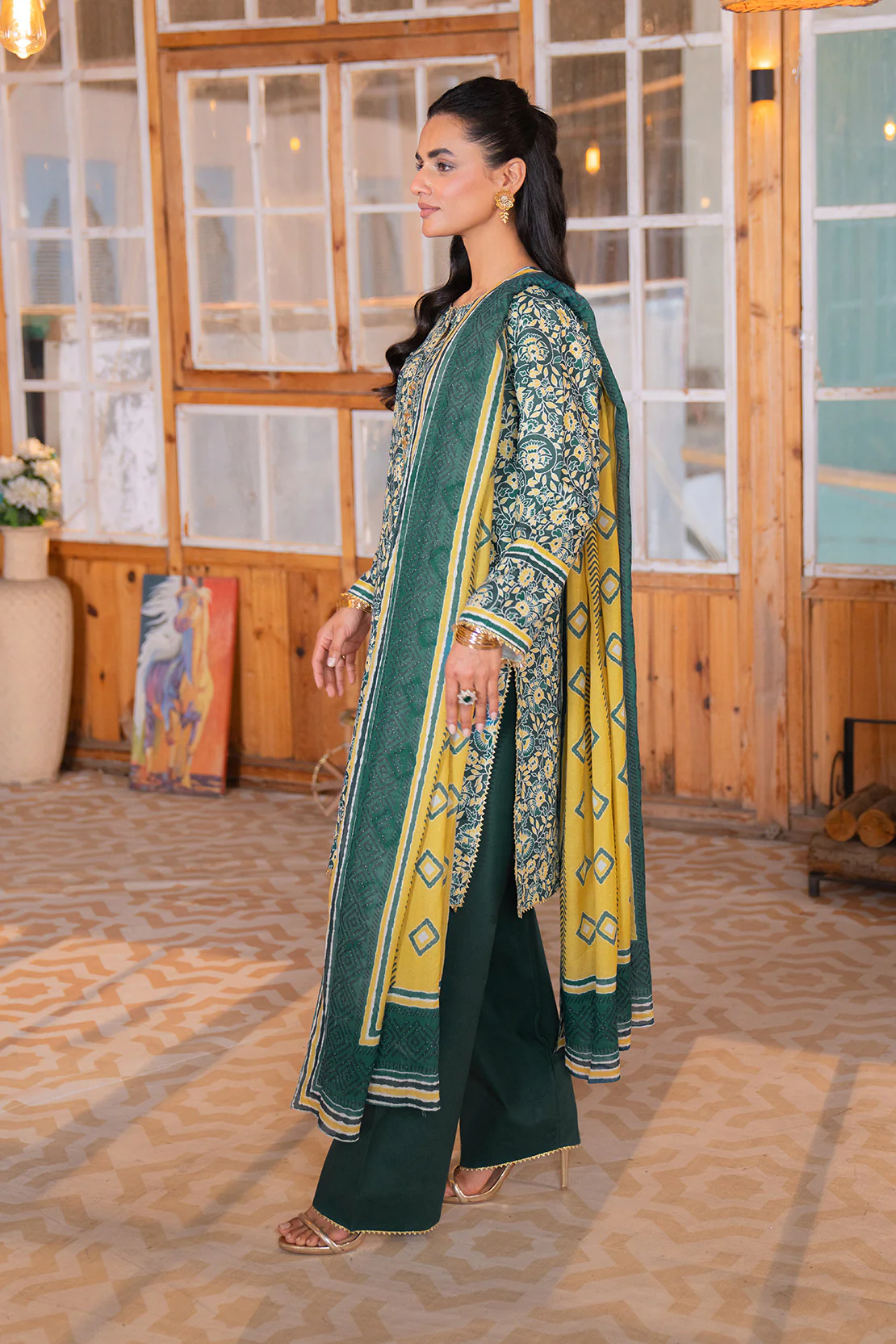 Printed - 2 Pc Lawn Suit (Lawn Dupatta) - Image 3