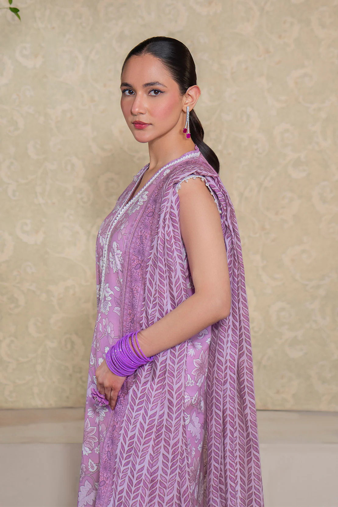 Printed - 3 Pc Lawn Suit (Lawn Dupatta) - Image 3