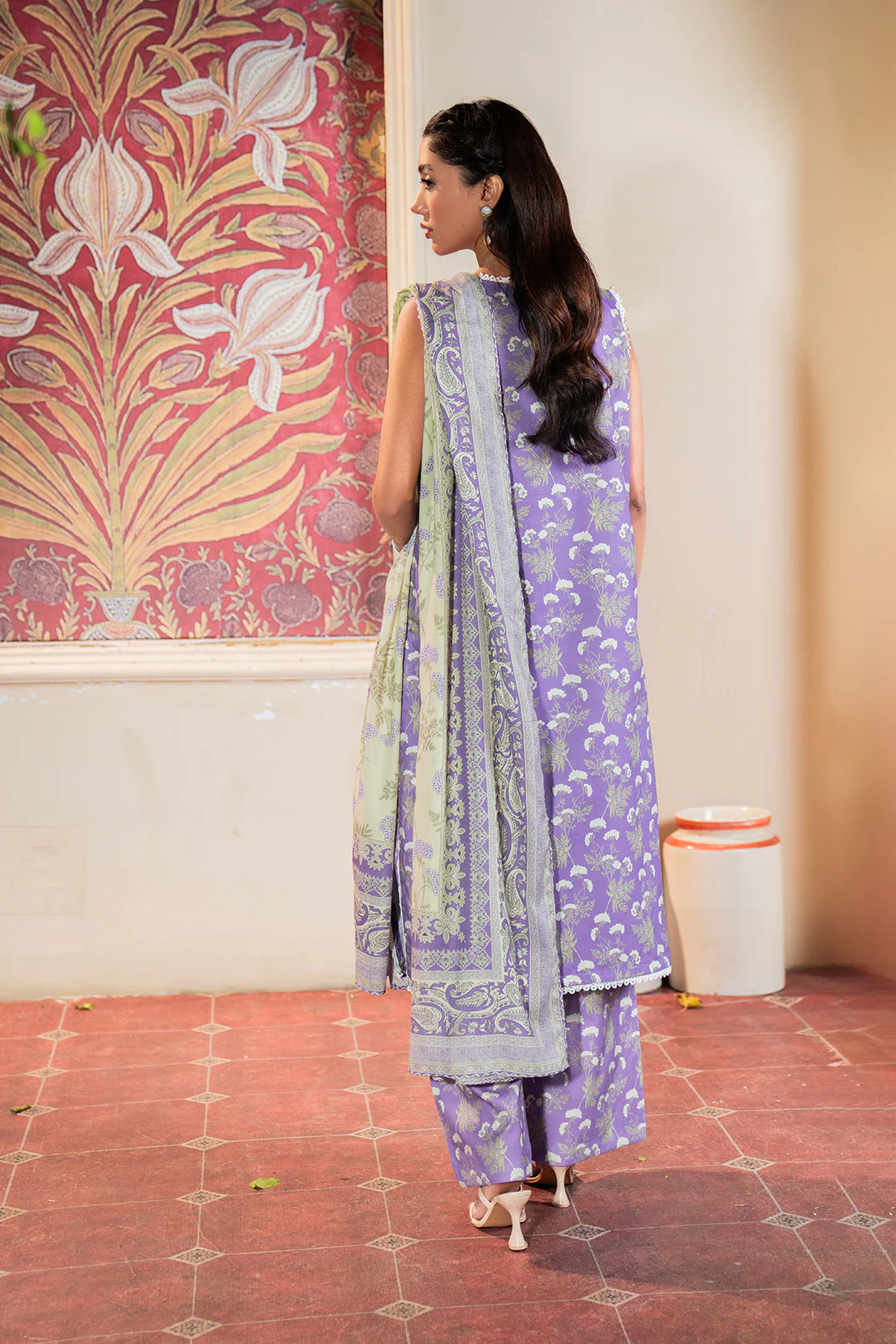 Printed - 3 Pc Lawn Suit (Lawn Dupatta) - Image 2